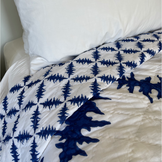 Aster Thistle Reversible King Quilt